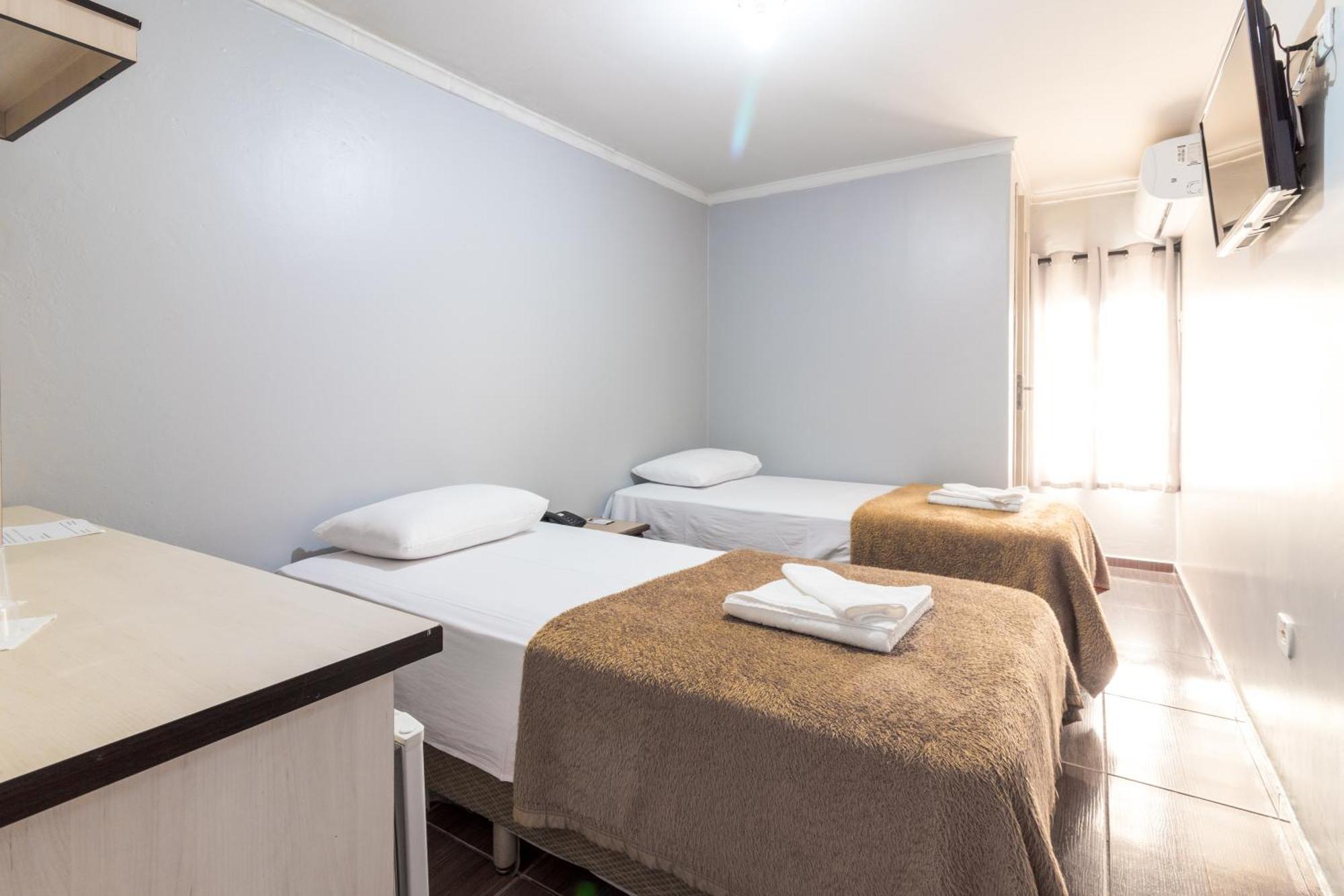 Foz Budget Hotel ฟอสดูอีกวาซู ภายนอก รูปภาพ
